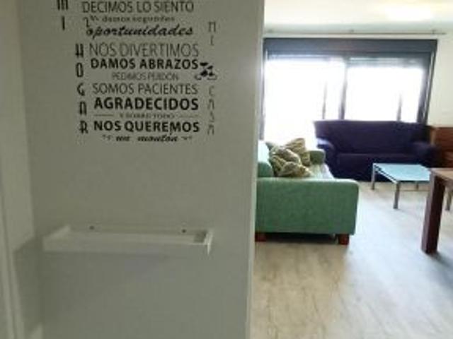BONITO APARTAMENTO CON GRAN TERRAZA