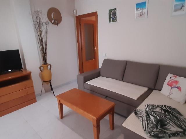 Bonito apartamento a 250 metros de la playa