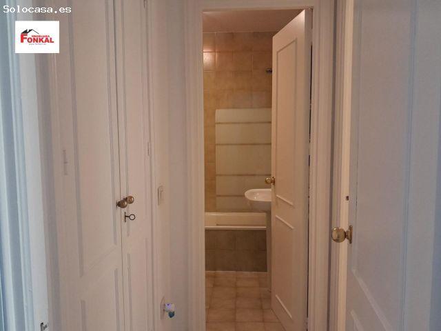 BONITO APARTAMENTO AMUEBLADO, CON ASCENSOR Y GARAJE EN ZONA MADRE DE DIOS