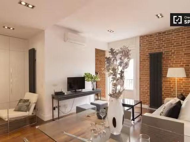 Acogedor Apartamento de 3 dormitorios en alquiler en Lavapiés.