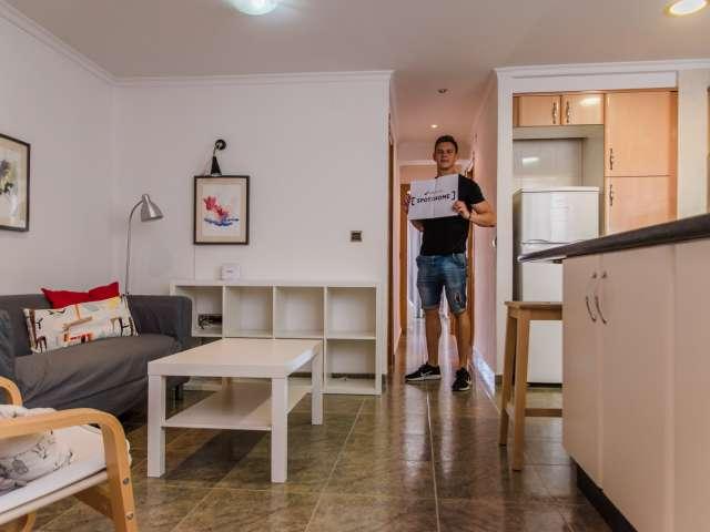 Bonito apartamento de 2 dormitorios en alquiler en Benicalap, Valencia