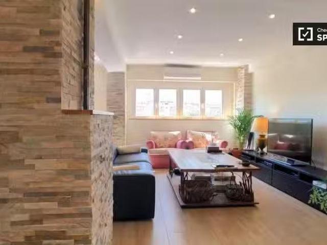 Nuevo Apartamento de 2 dormitorios en alquiler en Ciudad Linea.