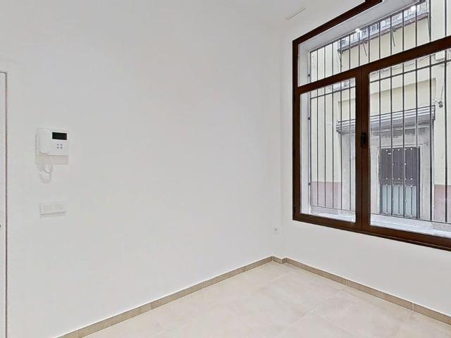 BONITO APARTAMENTO EN CIUTAT VELLA