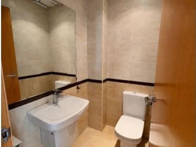 Bonito bajo con patio privado y opción de parking
