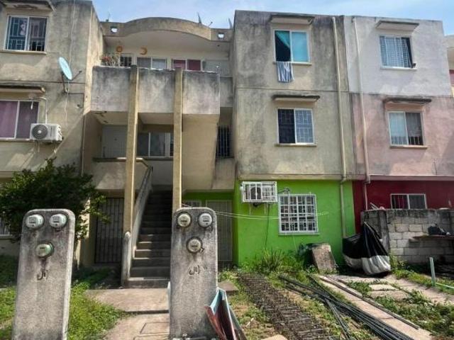 BONITO DEPARTAMENTO EN LAGOS DE PUENTE MORENO, VERACRUZ