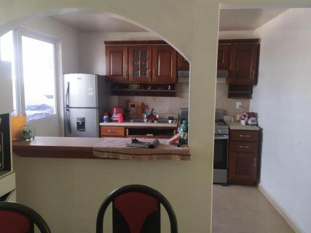 Bonito departamento 3 recamaras 2 baños sala comedor cocina 2 estacionamientos