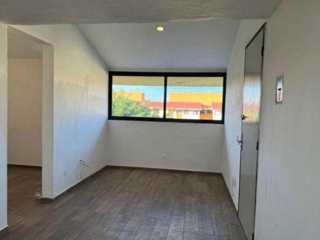 Bonito depto en venta zona el Sauz