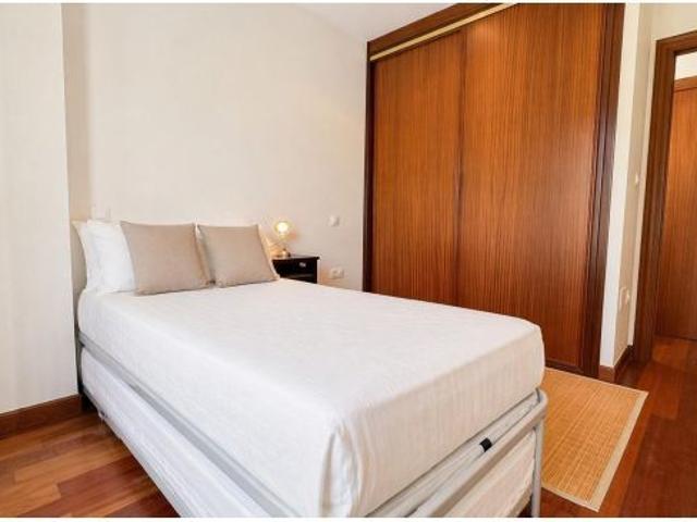 BONITO DUPLEX EN EL CENTRO DE COMILLAS