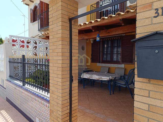 Bonito dúplex en La Rosaleda con 3 dormitorios y patio comunitario
