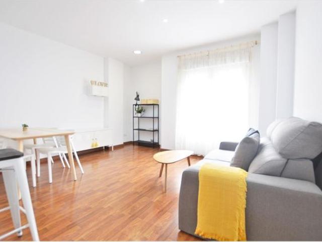 BONITO ESTUDIO EN ELDA CON ASCENSOR, ZONA AVDA DE MADRID
