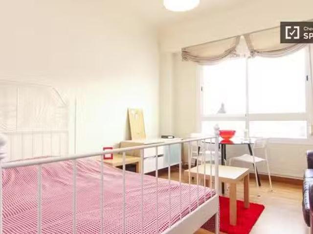 ¡En alquiler! Habitación amueblada en piso compartido en Eixam.