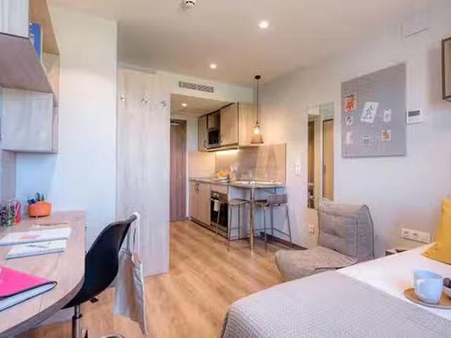 Encantador Habitación en 1 30, 37008 Salamanca, Spain