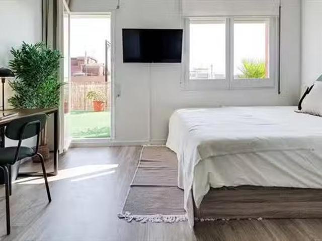 Acogedor Habitación en 201 Passeig Valldaura