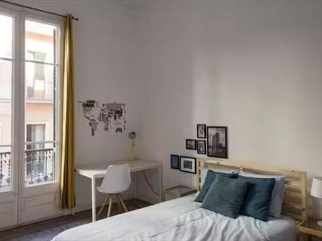 Bonito Habitación en 239 Carrer Gran de Gràcia