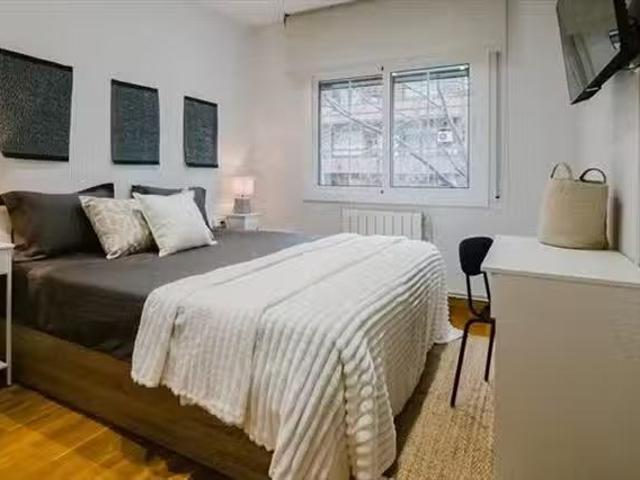 Encantador Habitación en 298 Travessera de les Corts