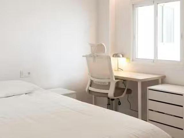 Bonito Habitación en Avinguda del Cid, nou Moles