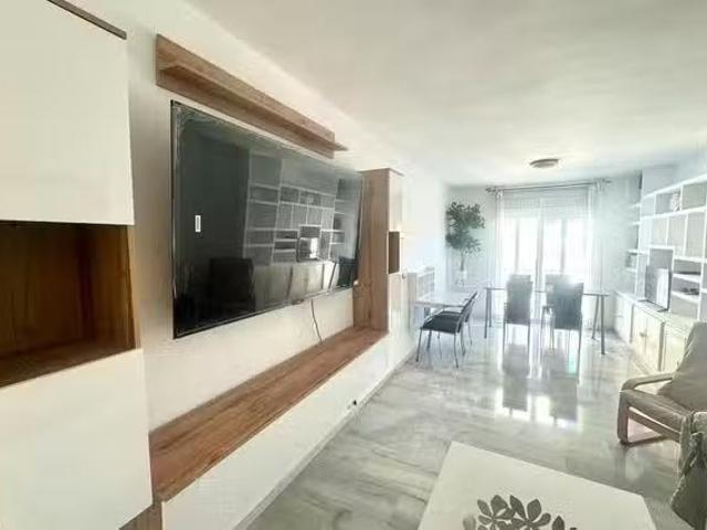 Acogedor Habitación en Calle Zamarrilla, Distrito Centro