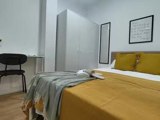 Encantador Habitación en Calle de Trafalgar, Trafalgar