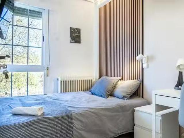 ¡Renta! Habitación en Calle de Alba de Tormes, Carabanchel