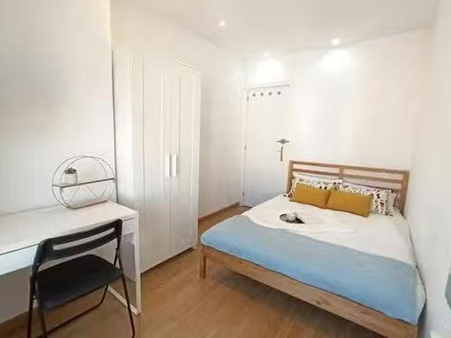 ¡Renta! Habitación en Calle de Bailén, Palacio