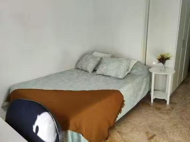 ¡Recién llegado! Habitación en Calle de Beatriz de Bobadilla