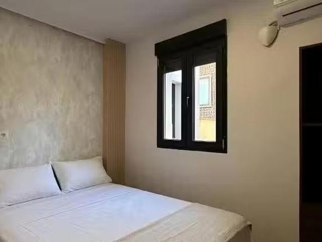 Bonito Habitación en Calle de Brescia, Salamanca