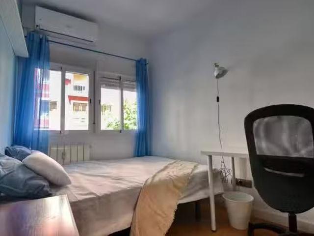 Encantador Habitación en Calle de Cartagena