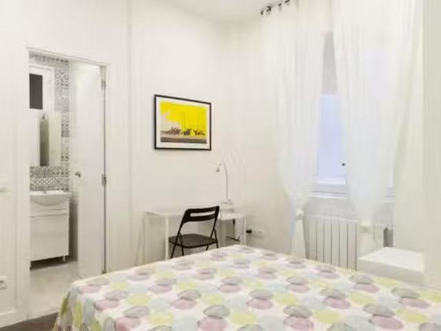 Único Habitación en Calle de Ferraz, Argüelles