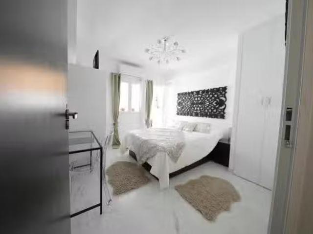 Bonito Habitación en Calle de Gijón, Puerta del Ángel