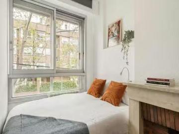 Único Habitación en Calle de Mesena, Ciudad Lineal