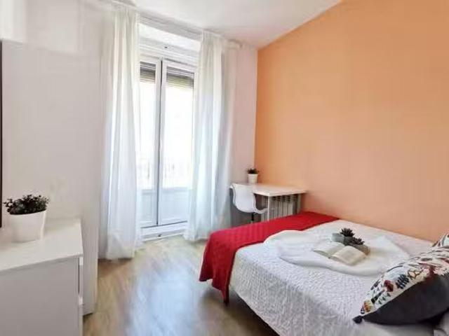 Barato Habitación en Calle de Redondilla, Palacio