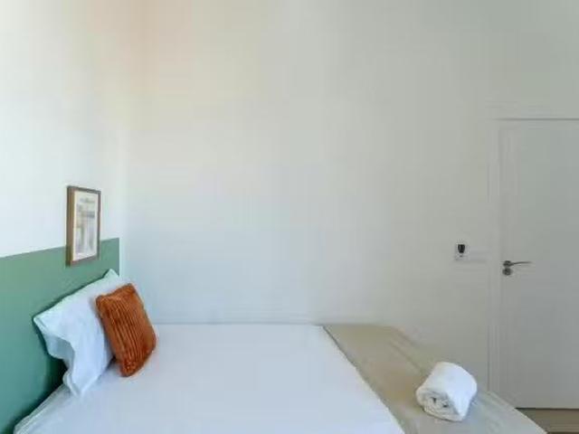 ¡Renta! Habitación en Calle de Ríos Rosas, Chamberí