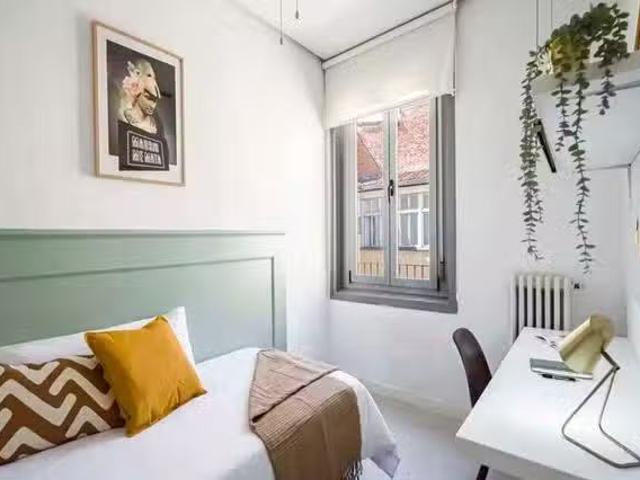Encantador Habitación en Calle de San Lorenzo