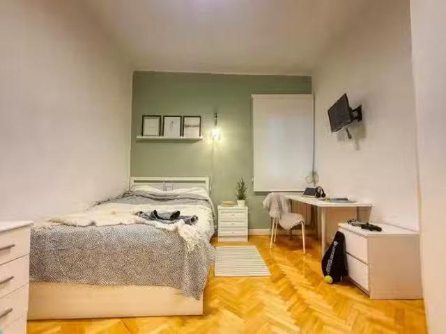 Bonito Habitación en Calle del Príncipe de Vergara, Salamanca