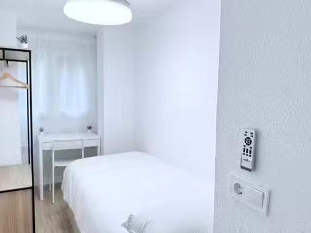 Acogedor Habitación en Calle del Puerto del Bruch