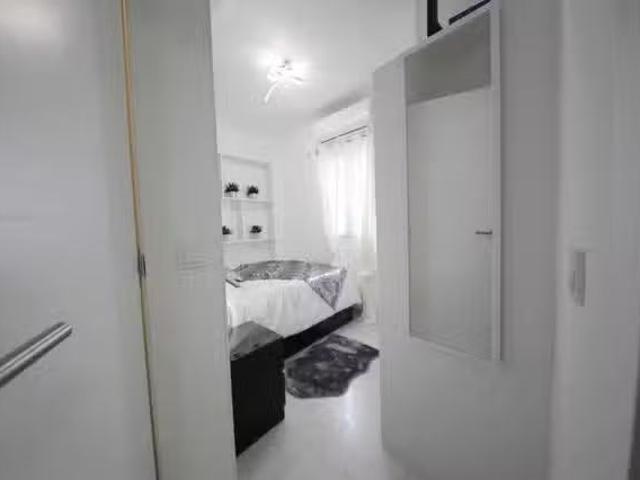 Bonito Habitación en Calle Gijón