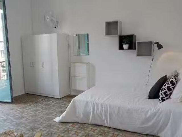 Encantador Habitación en Carrer Gran de Gràcia, Vila de Gràcia