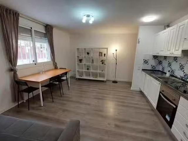 Barato Habitación en Carrer d'Otranto, El Besòs i el Maresme