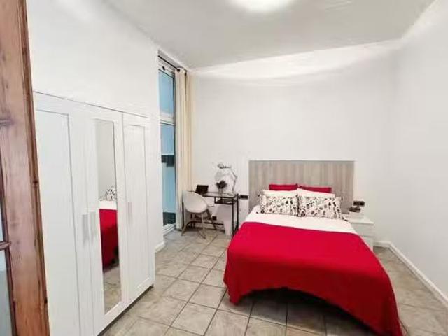 Encantador Habitación en Carrer d'Avinyó