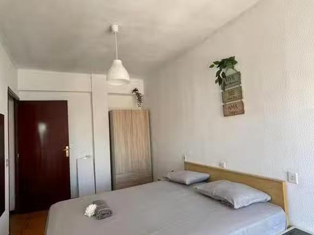 ¡En alquiler! Habitación en Carrer d'Alfons el Magnànim, Nord