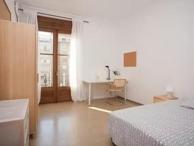Único Habitación en Carrer de Còrsega, Dreta de l'Eixample
