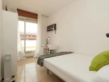 ¡En alquiler! Habitación en Carrer de Caballero, Les Corts