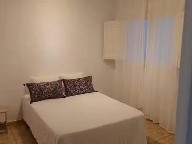 Encantador Habitación en Carrer de Girona, Dreta de l'Eixample