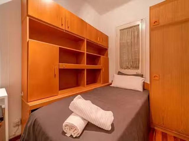 ¡En alquiler! Habitación en Carrer de Padilla