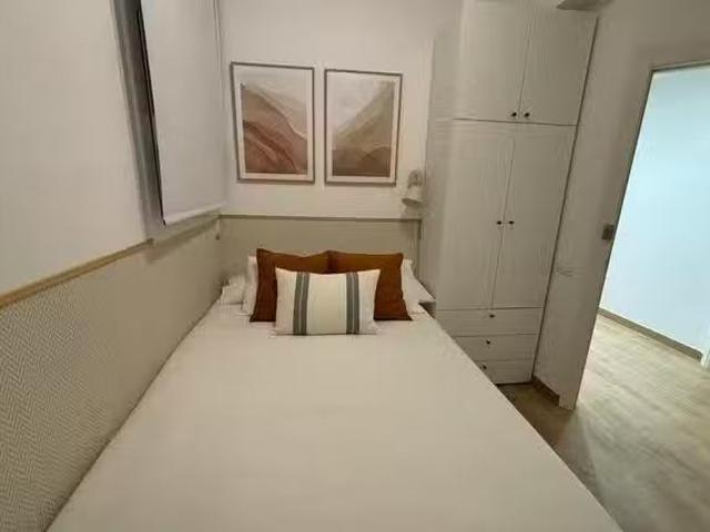 Encantador Habitación en Carrer de Padilla, Horta Guinardó
