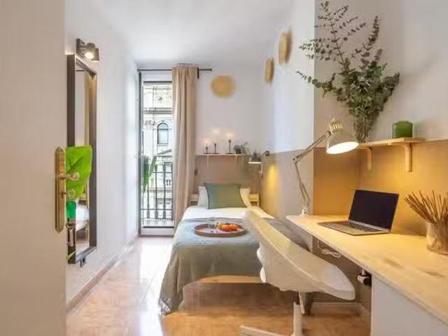 Barato Habitación en Carrer de Pelai, 10
