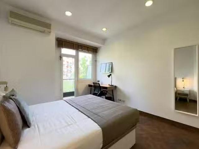 Bonito Habitación en Carrer de Roger de Llúria, Dreta de l'Eix.