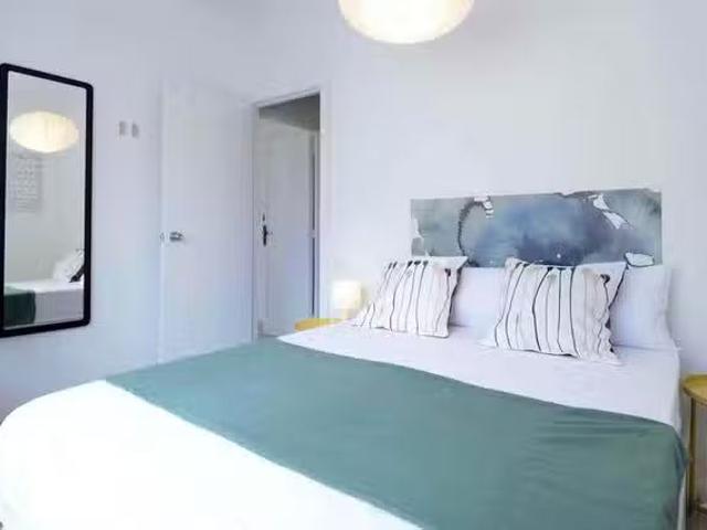 Acogedor Habitación en Carrer de Rosalia de Castro