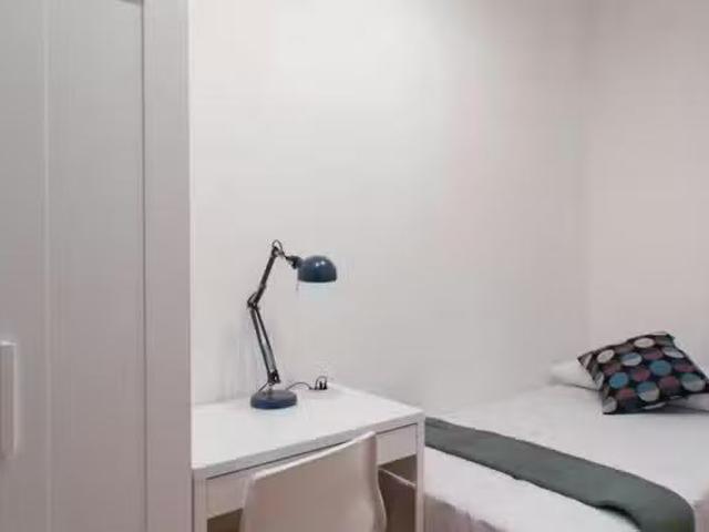 Bonito Habitación en Carrer del Comte Borrell, La Nova Esquerr.