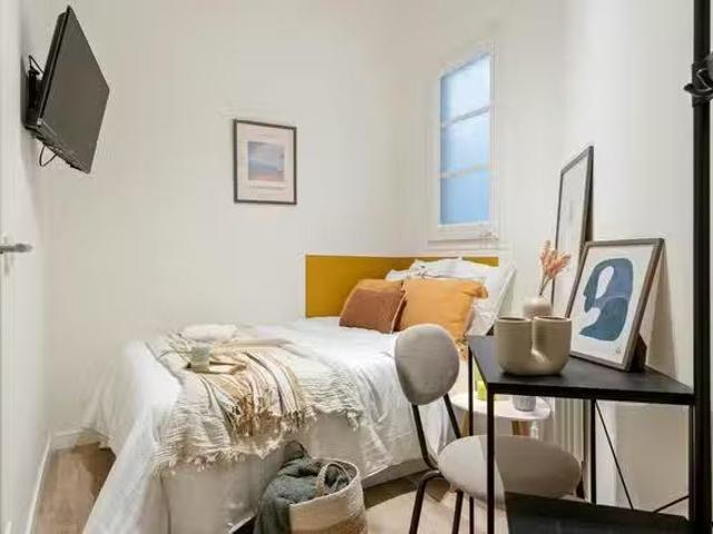 Único Habitación en Carrer del Comte Borrell, L'Eixample